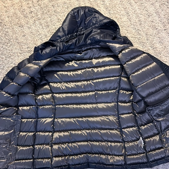 Andrew Marc packable lightweight down jacket size M - Picture 4 of 4